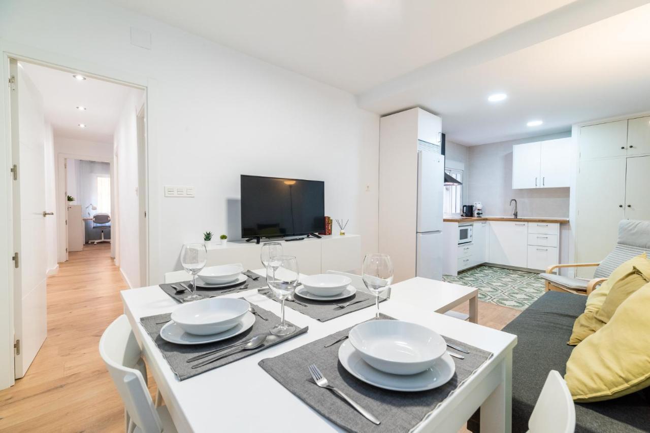 Modern Plaza De Toros Apartment With Free Parking グラナダ エクステリア 写真