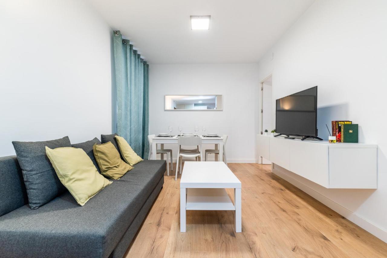 Modern Plaza De Toros Apartment With Free Parking グラナダ エクステリア 写真