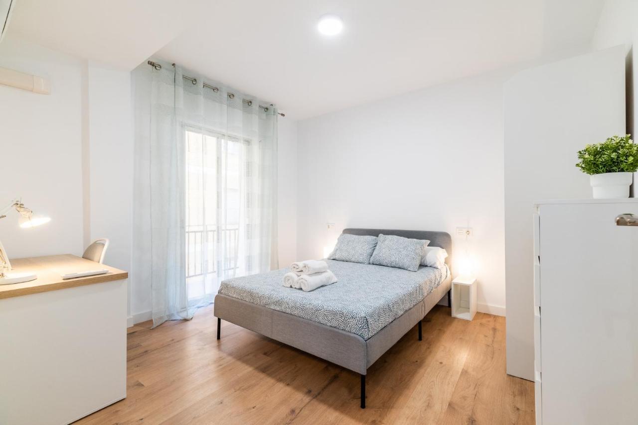 Modern Plaza De Toros Apartment With Free Parking グラナダ エクステリア 写真